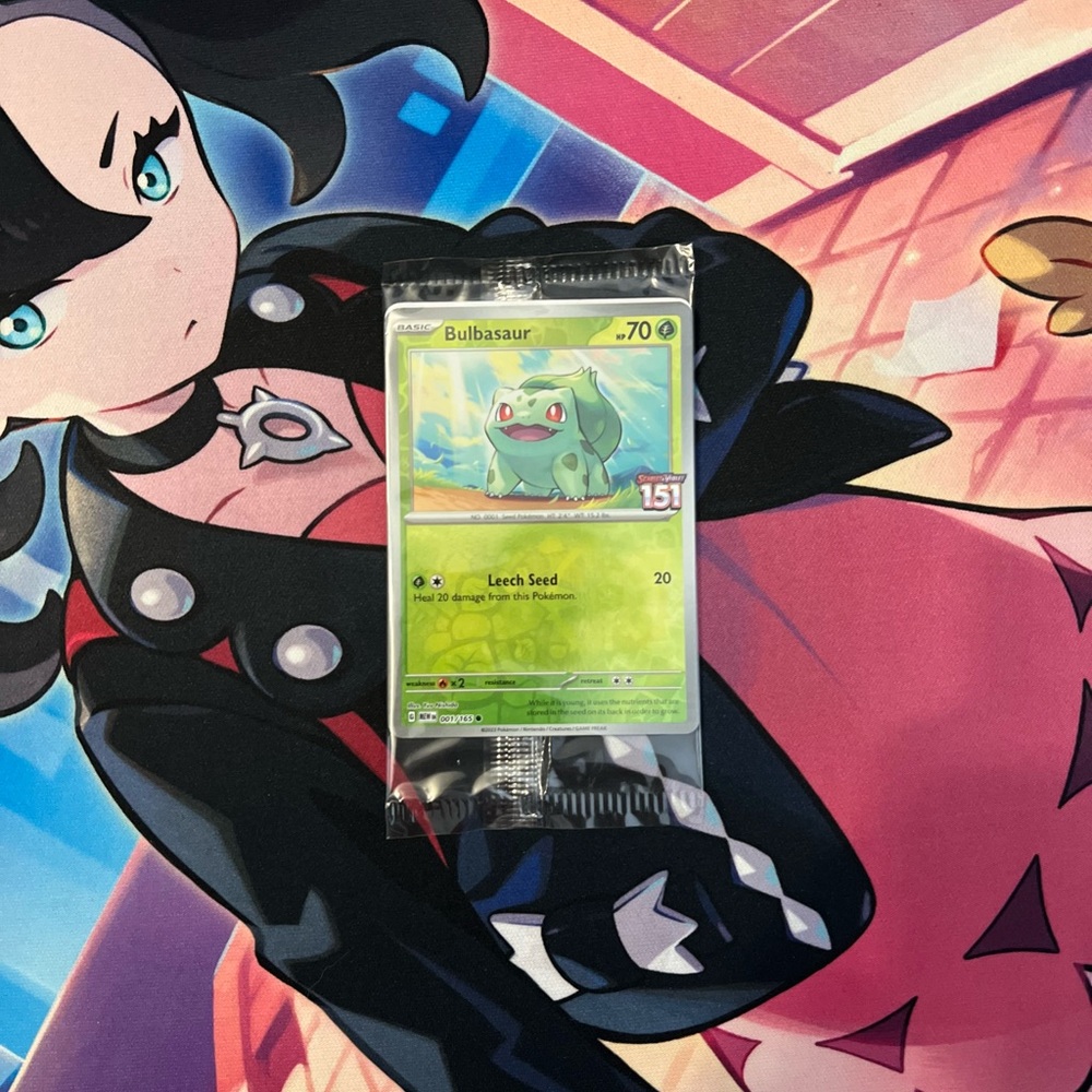 Bulbasaur Pokemon Card 001/165 Best Buy Promo